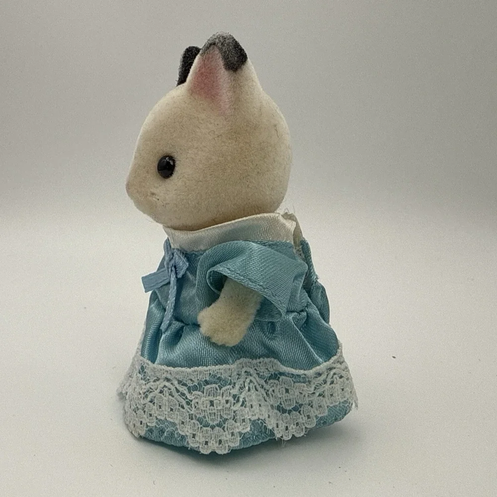 Calico Critter  Sylvanian Epoch Lily Marlow Blue Dress Child TUXEDO CAT Figure